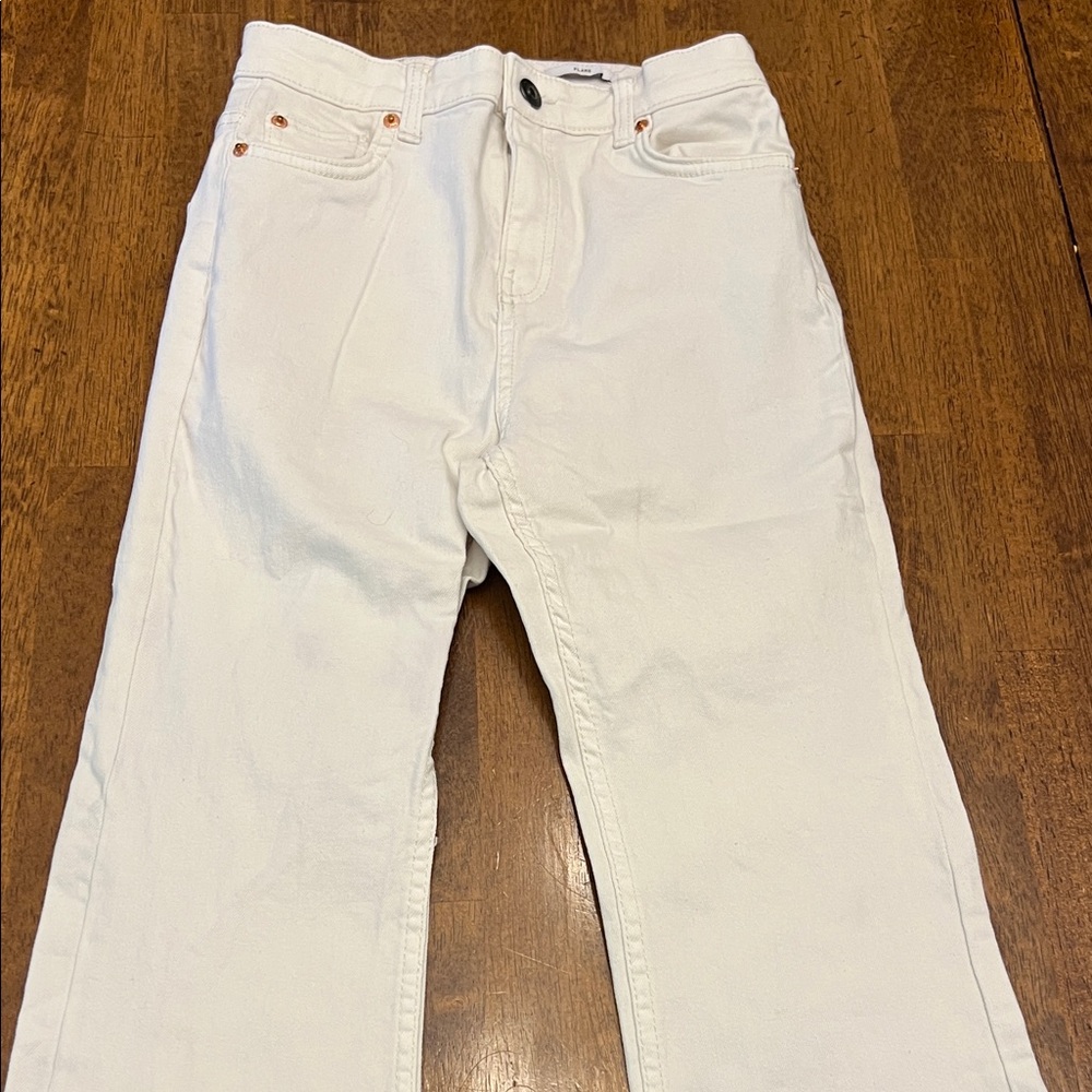 Bershka women’s flared White Jeans